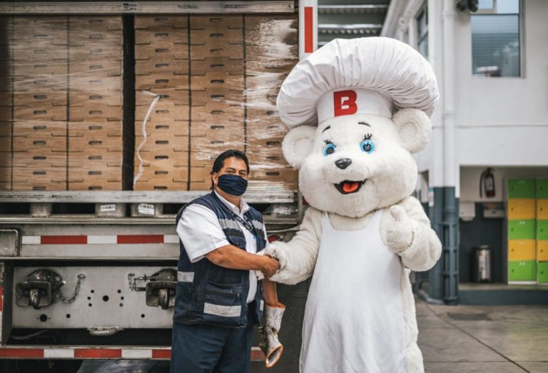 Grupo Bimbo rompió un récord Guinness al donar más de 6 millones de rebanadas de pan